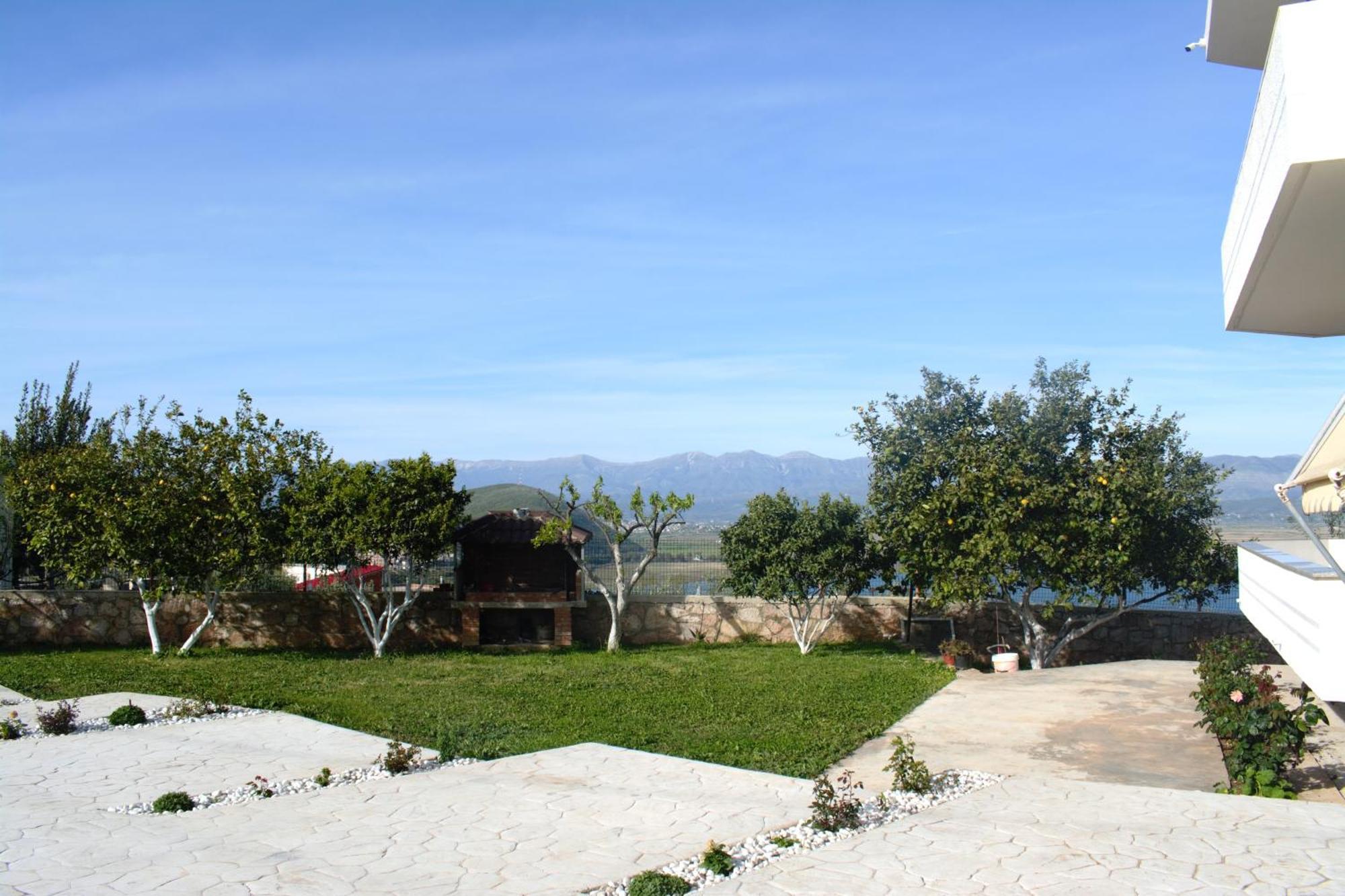 Villa Merka คซามิล ภายนอก รูปภาพ